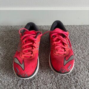Brooks Pure Cadence 5 Running Shoes size 7.5